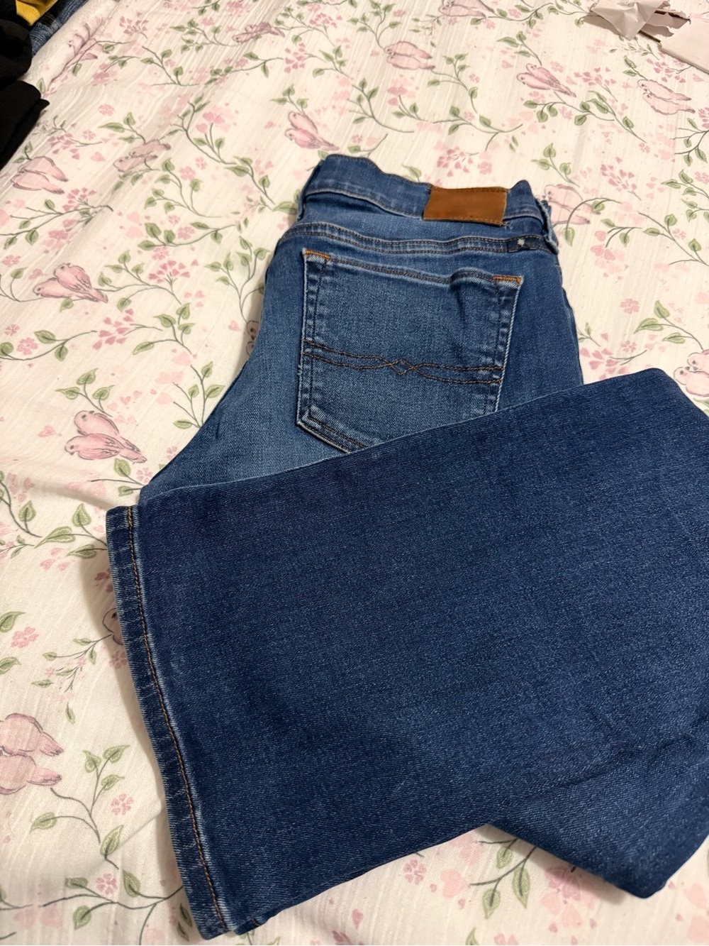 Lucky Brand Dark Blue sweet-boot Jeans